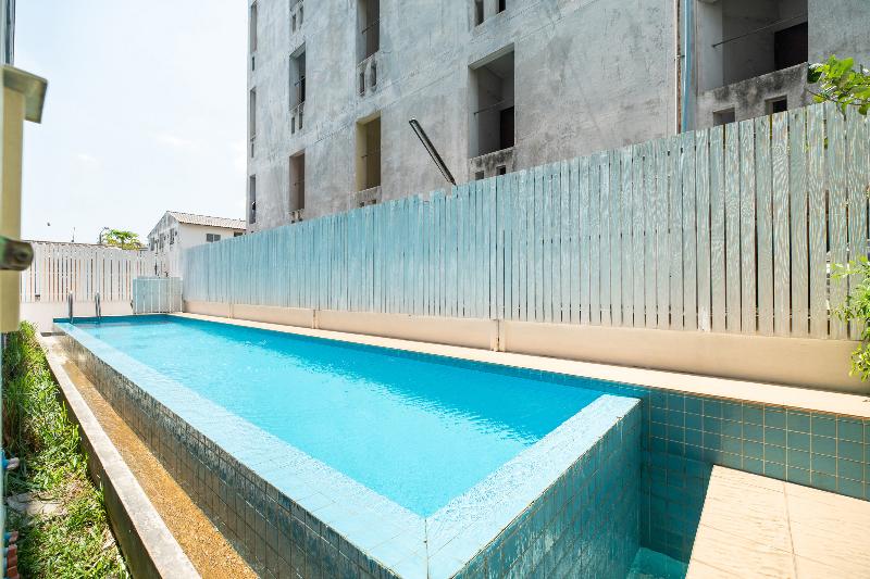 OYO 427 Chill Apartment - Havuz