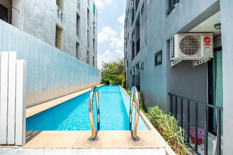 OYO 427 Chill Apartment - Havuz