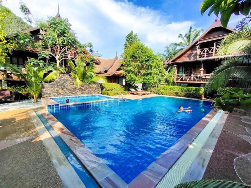 Boutique Village Hotel SHA Plus - Havuz