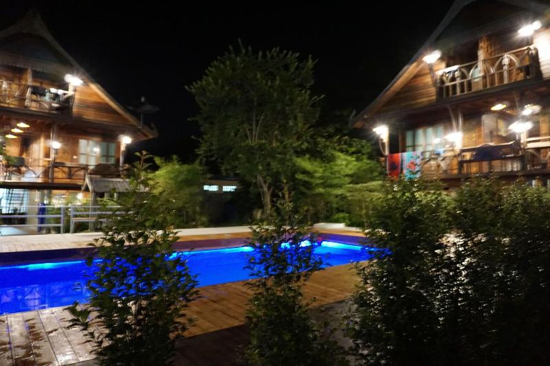 Boutique Village Hotel SHA Plus - Havuz