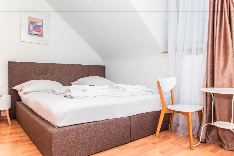 City Hotel Storch - Oda