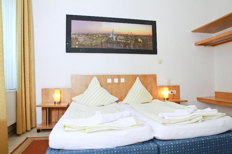 City Hotel Storch - Oda