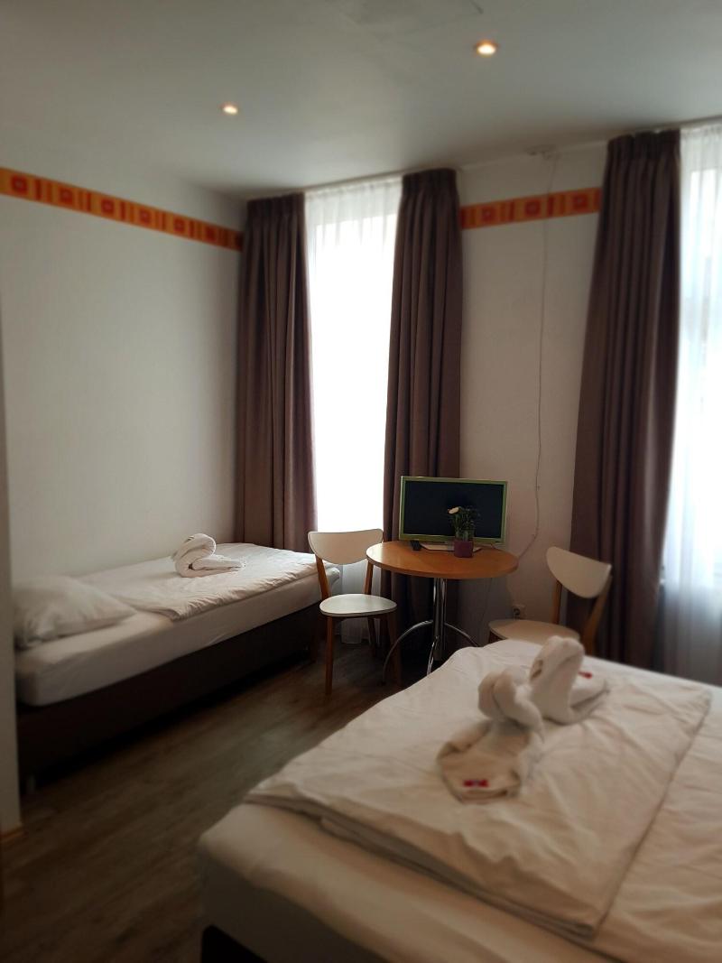 City Hotel Storch - Oda