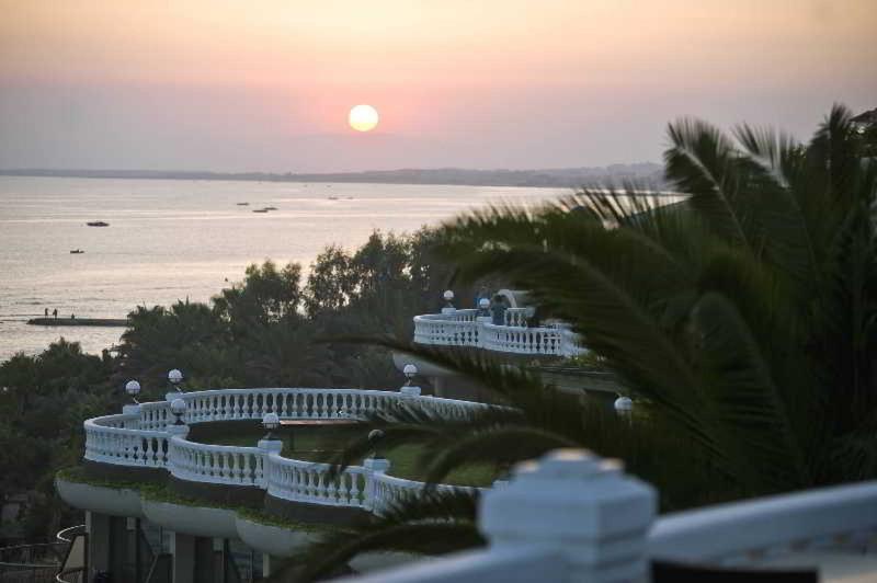 Sunrise Queen Resort & Spa - Plaj