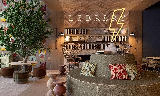 Se Catedral Hotel Porto, Tapestry Collection by Hi fotoÄŸrafÄ±