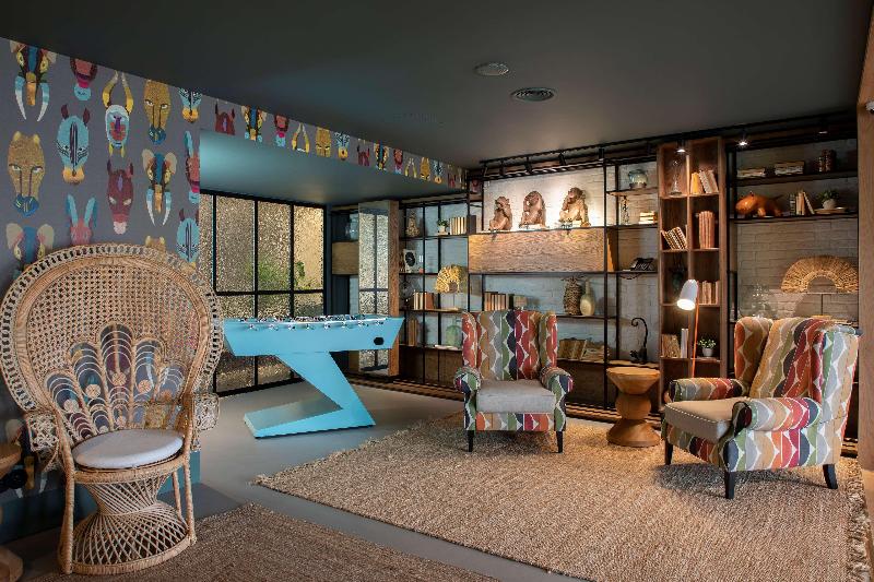 Se Catedral Hotel Porto, Tapestry Collection by Hi - Genel