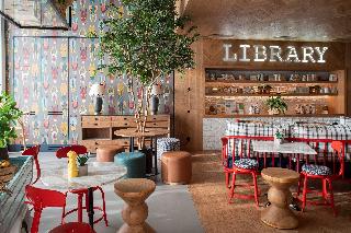 Se Catedral Hotel Porto, Tapestry Collection by Hi fotoÄŸrafÄ±