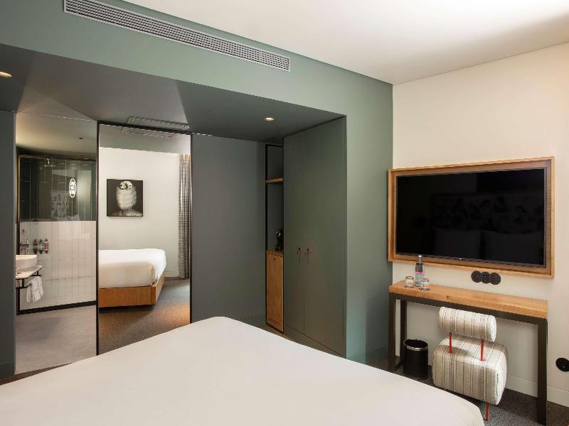 Se Catedral Hotel Porto, Tapestry Collection by Hi - Oda