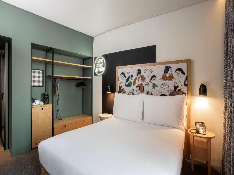 Se Catedral Hotel Porto, Tapestry Collection by Hi - Oda