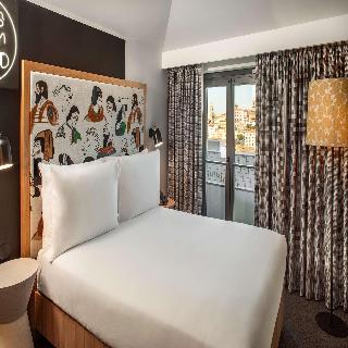 Se Catedral Hotel Porto, Tapestry Collection by Hi fotoÄŸrafÄ±