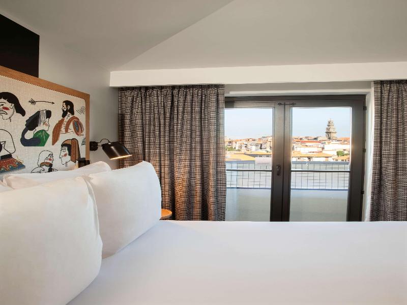 Se Catedral Hotel Porto, Tapestry Collection by Hi - Oda