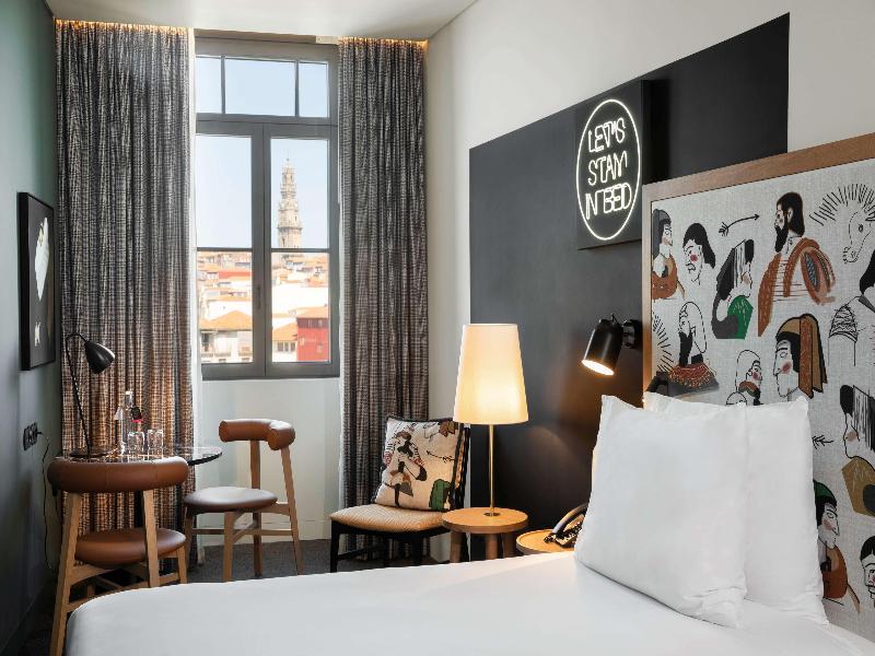 Se Catedral Hotel Porto, Tapestry Collection by Hi - Oda