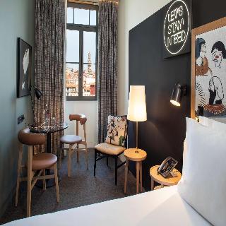 Se Catedral Hotel Porto, Tapestry Collection by Hi fotoÄŸrafÄ±