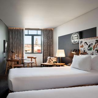 Se Catedral Hotel Porto, Tapestry Collection by Hi fotoÄŸrafÄ±