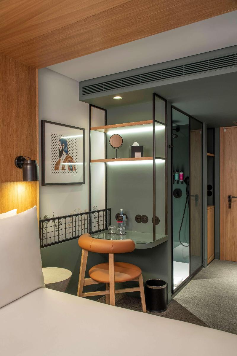 Se Catedral Hotel Porto, Tapestry Collection by Hi - Oda