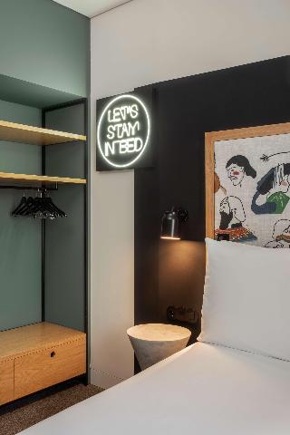 Se Catedral Hotel Porto, Tapestry Collection by Hi fotoÄŸrafÄ±
