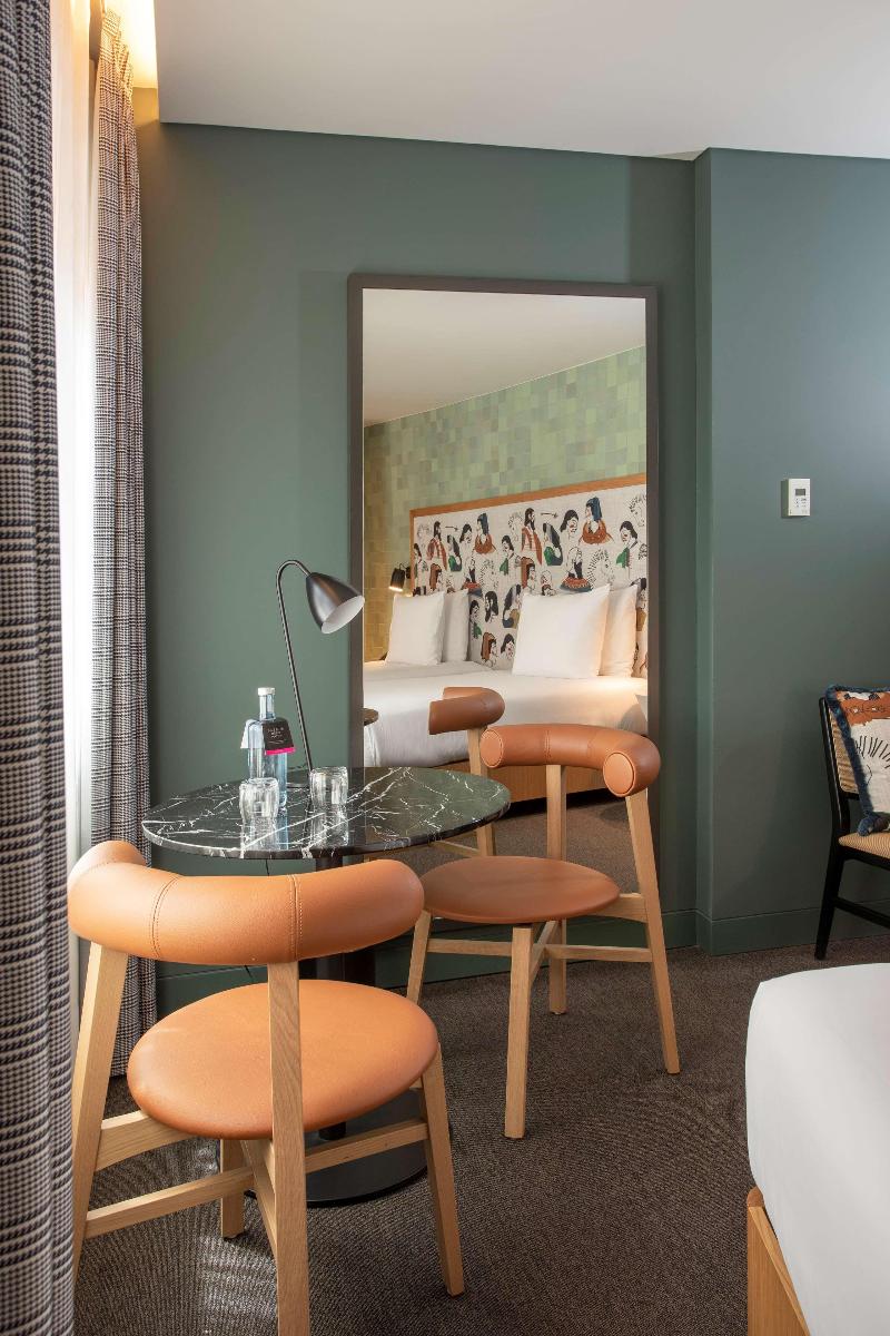 Se Catedral Hotel Porto, Tapestry Collection by Hi - Oda