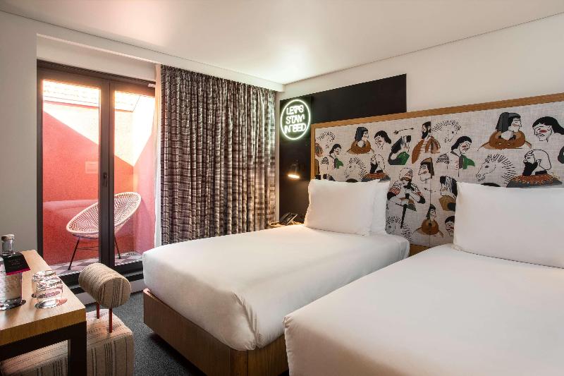 Se Catedral Hotel Porto, Tapestry Collection by Hi - Oda