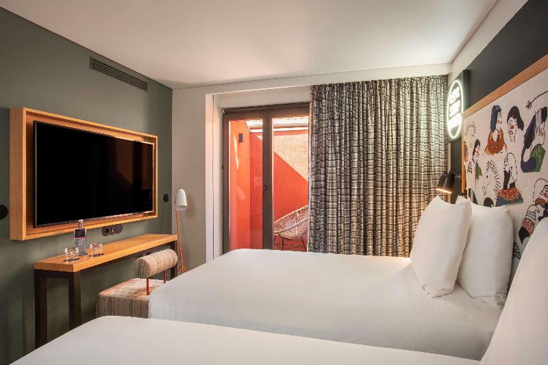 Se Catedral Hotel Porto, Tapestry Collection by Hi - Oda