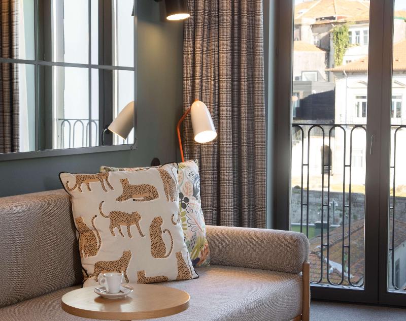 Se Catedral Hotel Porto, Tapestry Collection by Hi - Oda