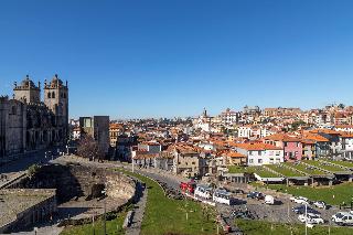 Se Catedral Hotel Porto, Tapestry Collection by Hi fotoÄŸrafÄ±