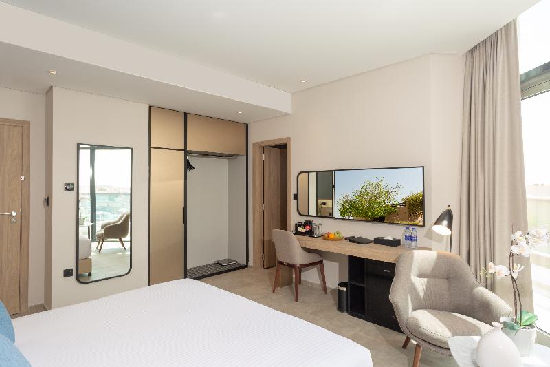 Beach Walk Hotel - Oda