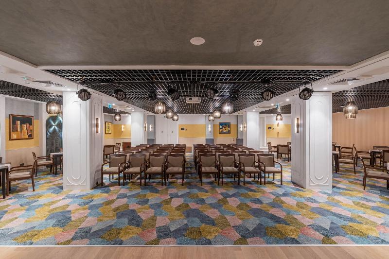 Fame Residence Kemer - Toplantı