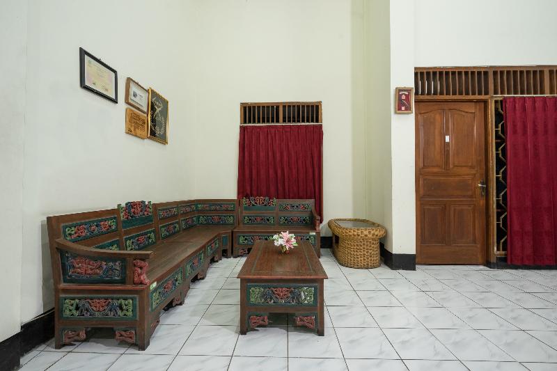 OYO 1778 Omah Duwet - Lobi