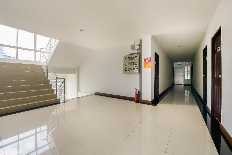 OYO 350 Mae Saeng Place - Lobi