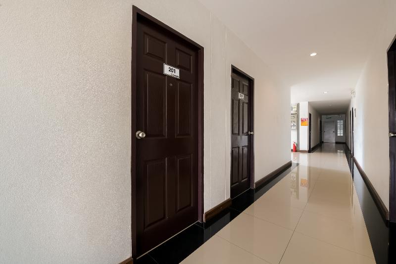OYO 350 Mae Saeng Place - Lobi
