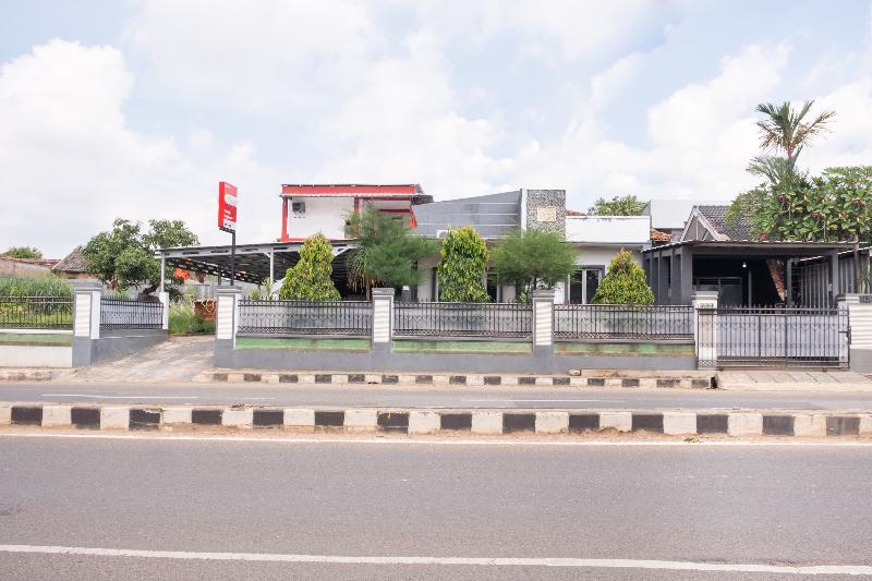 OYO 2919 Andung Residence - Genel