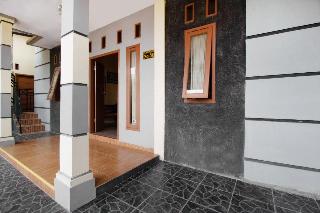 SPOT ON 3005 Kost Rumaisha Syariah fotoÄŸrafÄ±