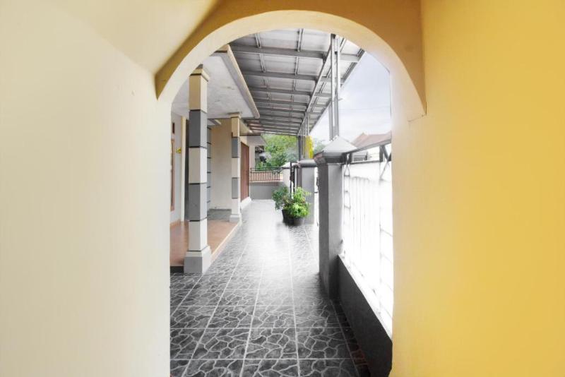 SPOT ON 3005 Kost Rumaisha Syariah - Lobi