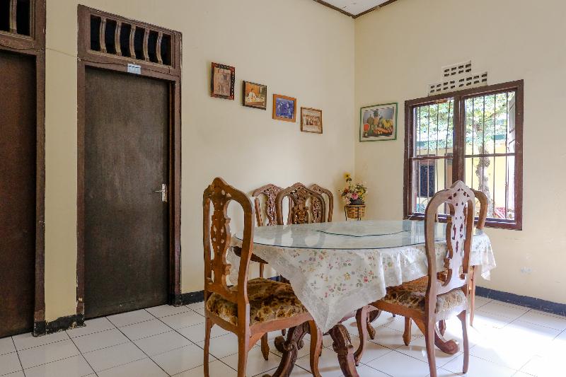 Spot On 1847 Hotel Maya - Lobi