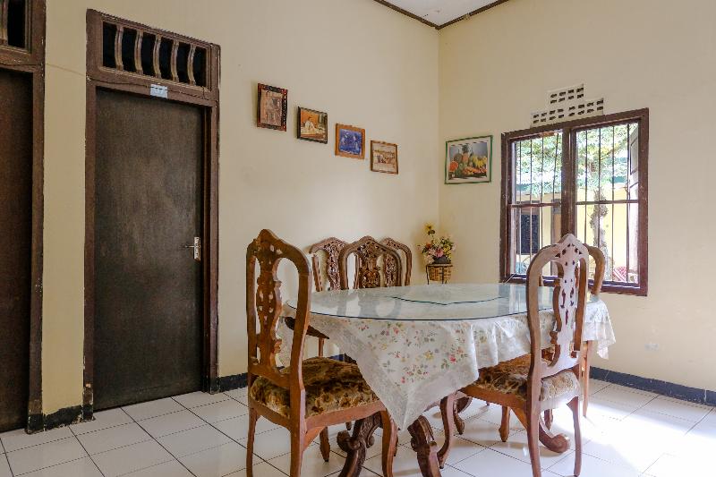 Spot On 1847 Hotel Maya - Lobi