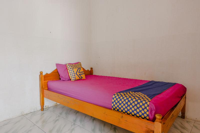Spot On 1847 Hotel Maya - Oda