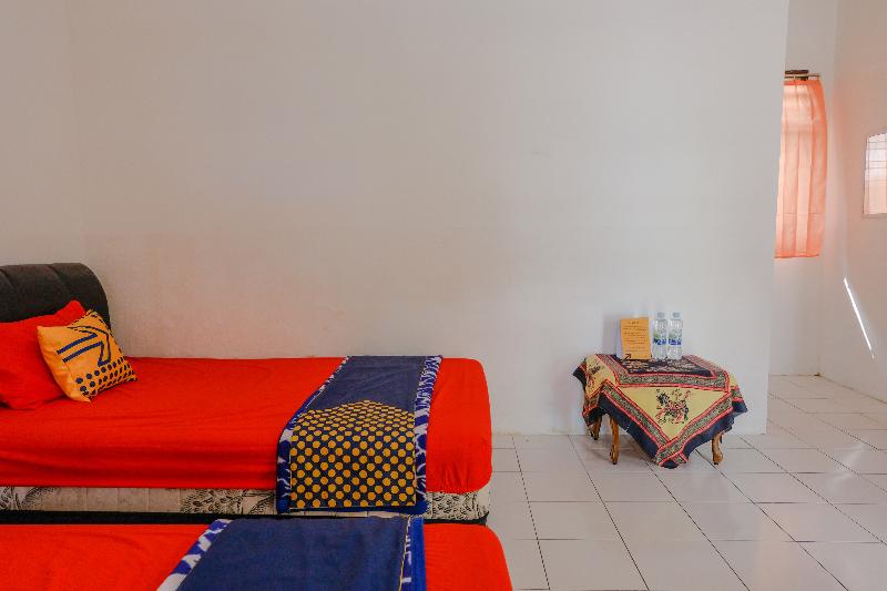 Spot On 1847 Hotel Maya - Oda
