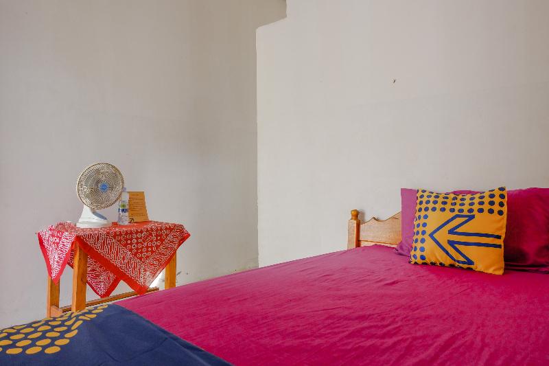Spot On 1847 Hotel Maya - Oda