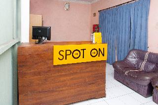 Spot On 2830 Azka Guest House Syariah fotoÄŸrafÄ±