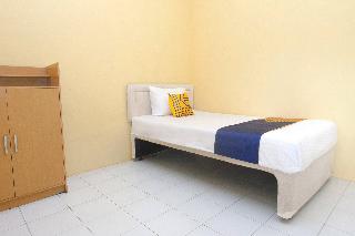 Spot On 2830 Azka Guest House Syariah fotoÄŸrafÄ±