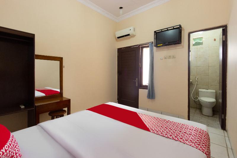 OYO 3024 Hotel Kebon Manis - Oda