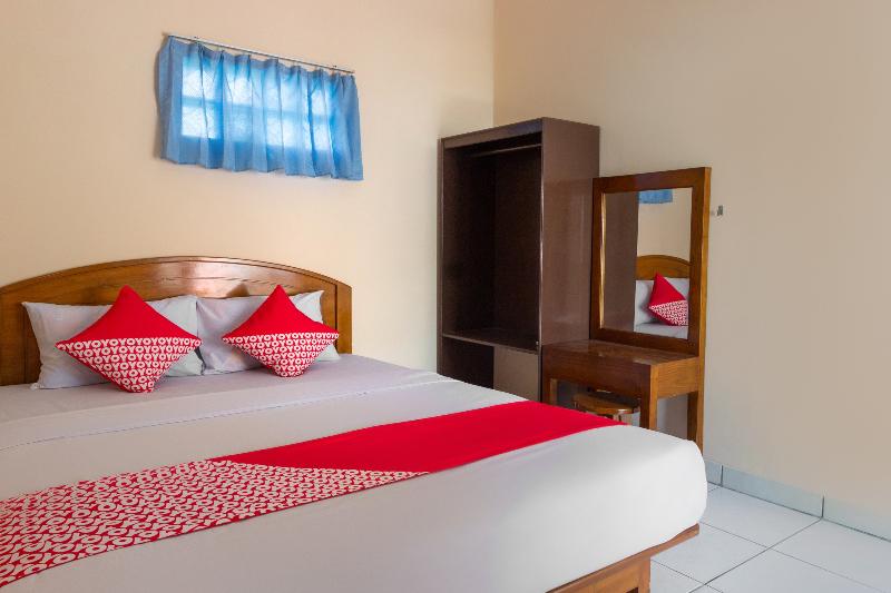 OYO 3024 Hotel Kebon Manis - Oda