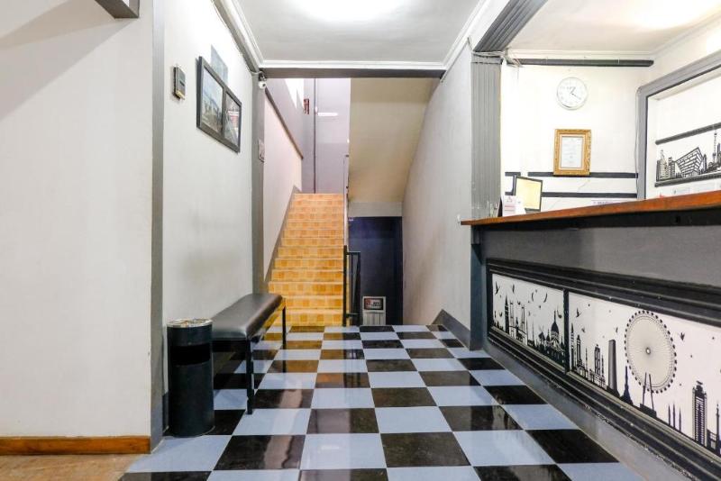 OYO 2966 Hotel Atriaz - Lobi