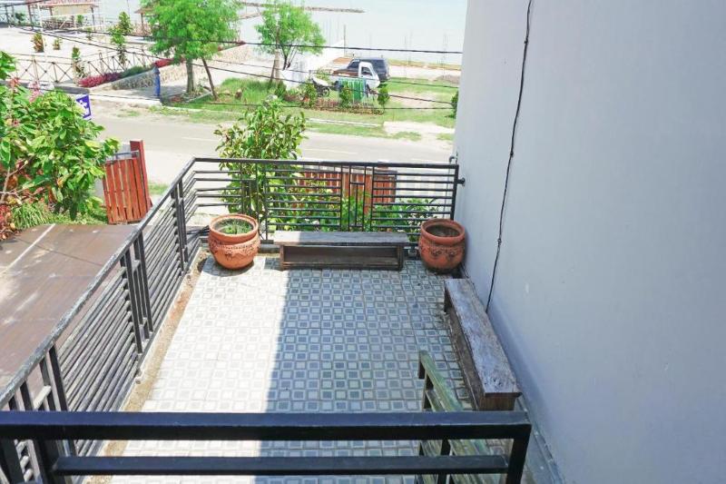 OYO 2860 The Castury Homestay Syariah - Lobi