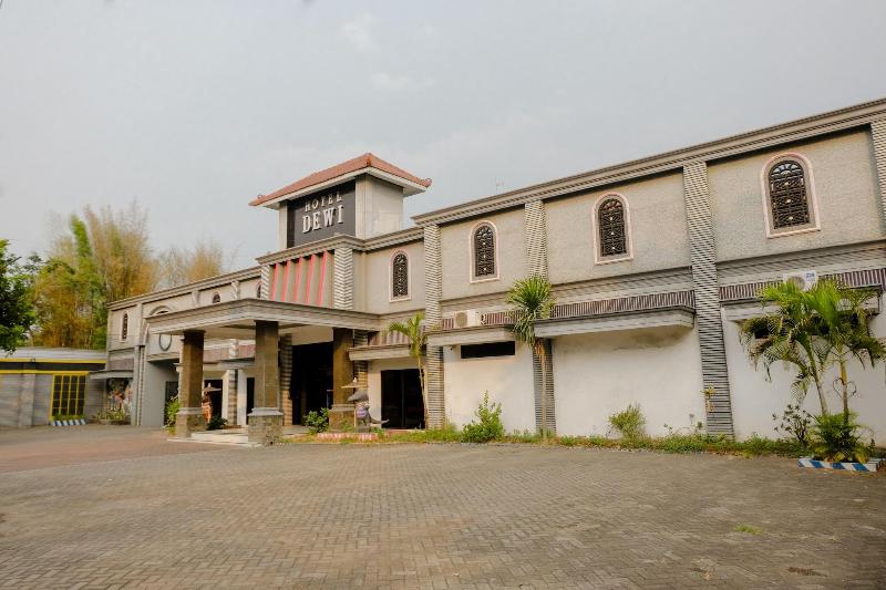 Spot On 1971 Hotel Dewi - Genel