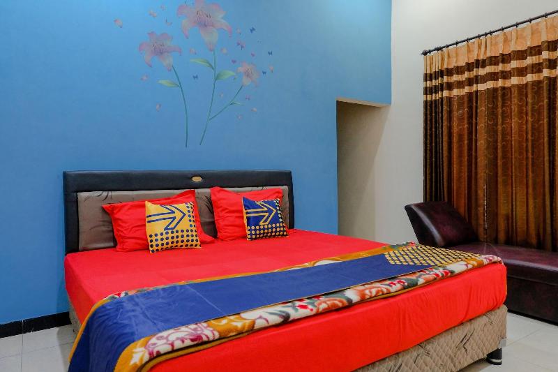 Spot On 1971 Hotel Dewi - Oda
