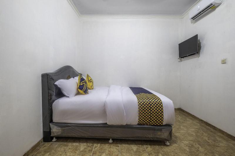 Spot On 2412 Mandala Residence - Oda