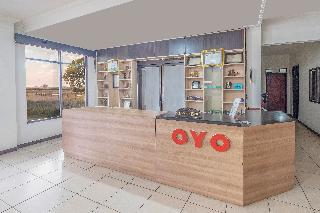 Super OYO 2704 Hotel Transit 2 fotoÄŸrafÄ±