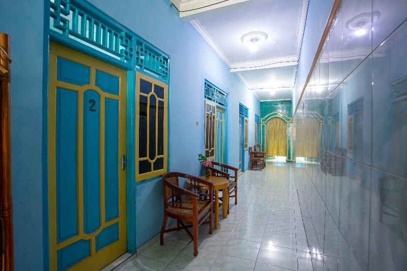 Spot On 2871 Hotel Budi - Lobi