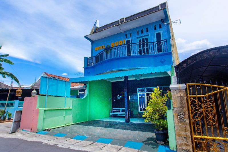 Spot On 2871 Hotel Budi - Genel